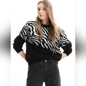 Desigual Zebra Fur-Effect Pullover SS23 Collection - Size S